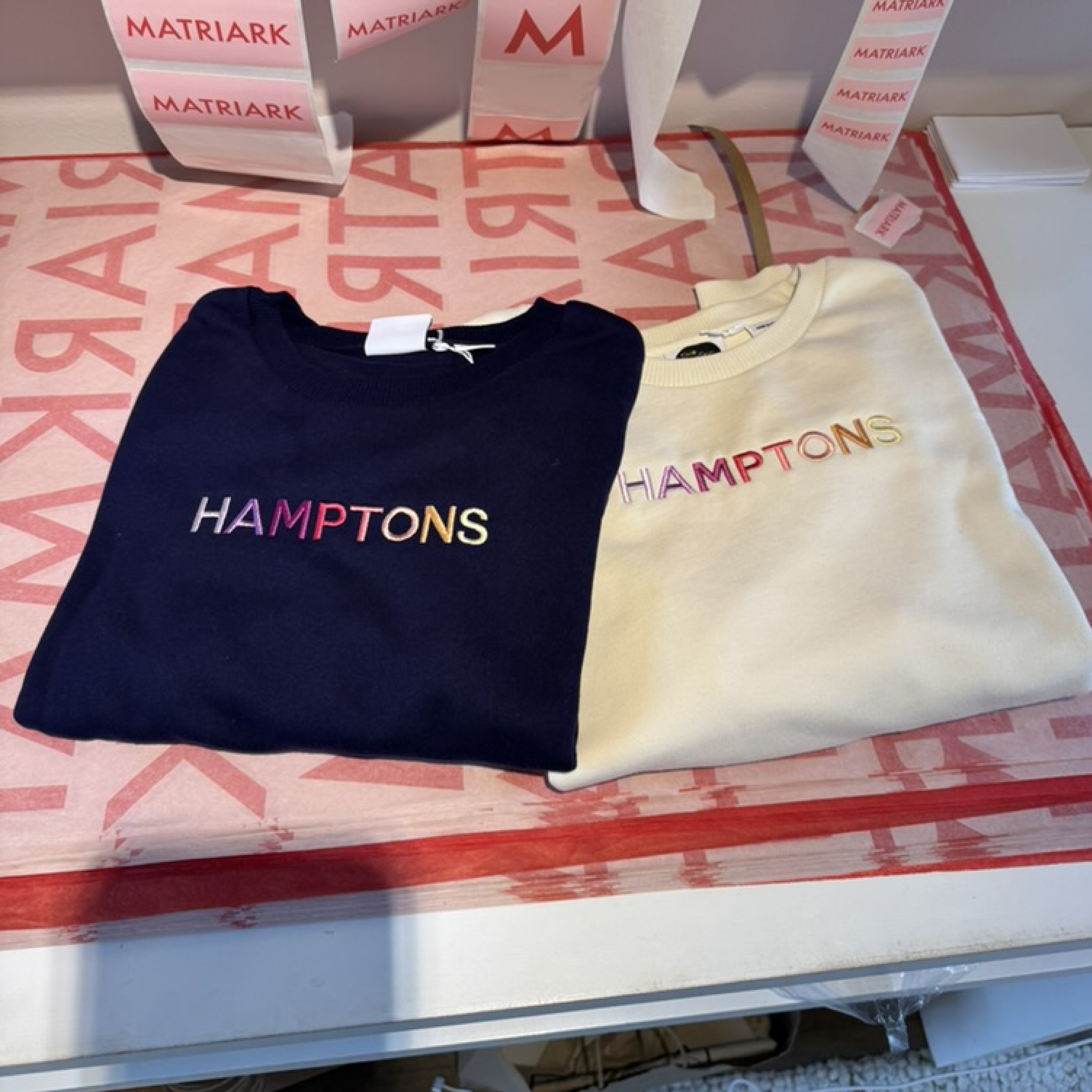 HAMPTONS Polished French Terry Crew Evening Blue<br /> PINK Shades image 4